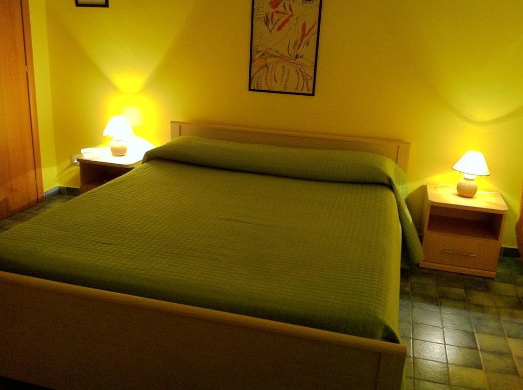 فونتاني بيانكي B&B Nido Colorato الغرفة الصورة